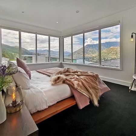Luxe Home On The Hill كوينستاون المظهر الخارجي الصورة