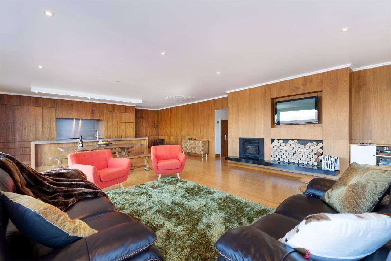 Luxe Home On The Hill كوينستاون المظهر الخارجي الصورة