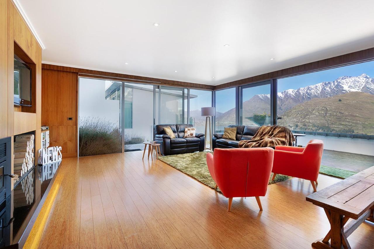Luxe Home On The Hill كوينستاون المظهر الخارجي الصورة