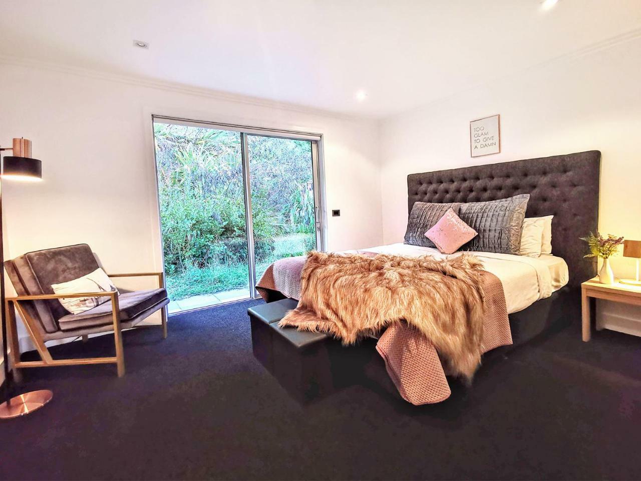 Luxe Home On The Hill كوينستاون المظهر الخارجي الصورة