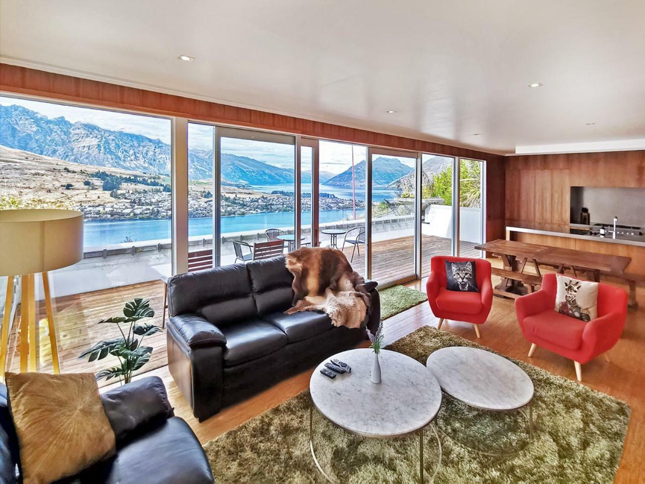 Luxe Home On The Hill كوينستاون المظهر الخارجي الصورة