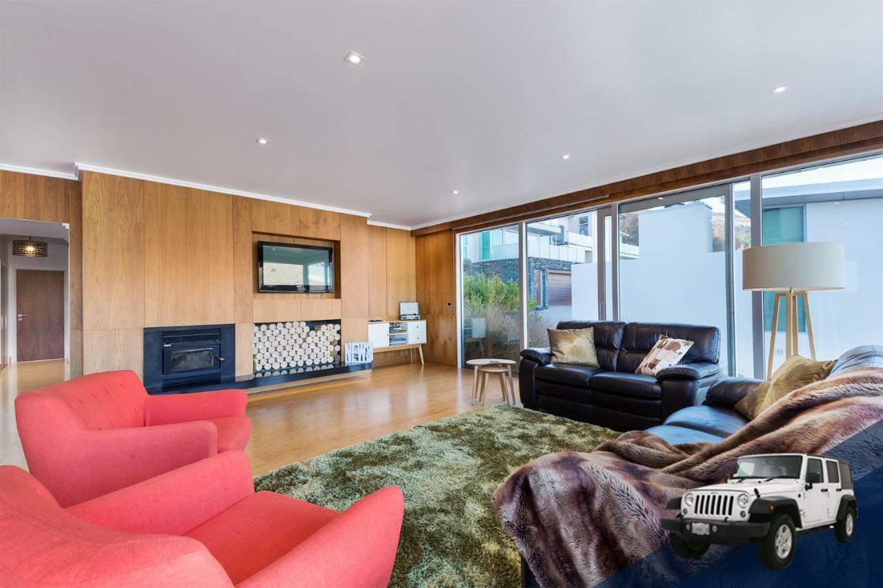 Luxe Home On The Hill كوينستاون المظهر الخارجي الصورة